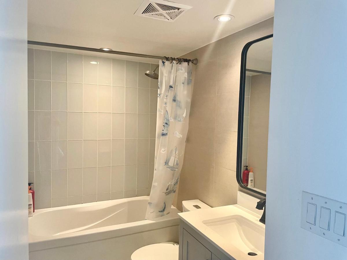 Three Br Condo Step To Cn Tower Rogers Center With Free Parking Τορόντο Εξωτερικό φωτογραφία