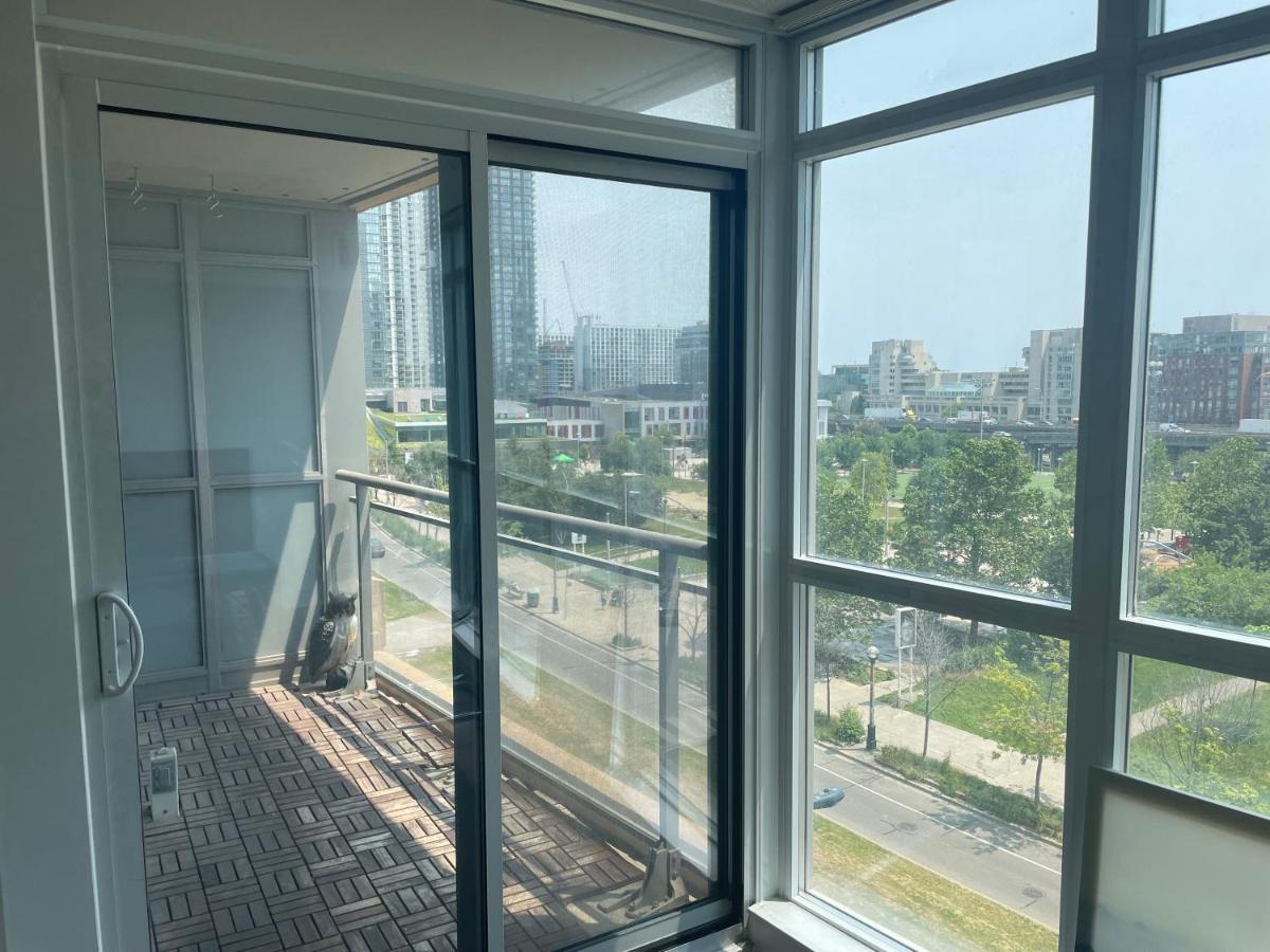 Three Br Condo Step To Cn Tower Rogers Center With Free Parking Τορόντο Εξωτερικό φωτογραφία