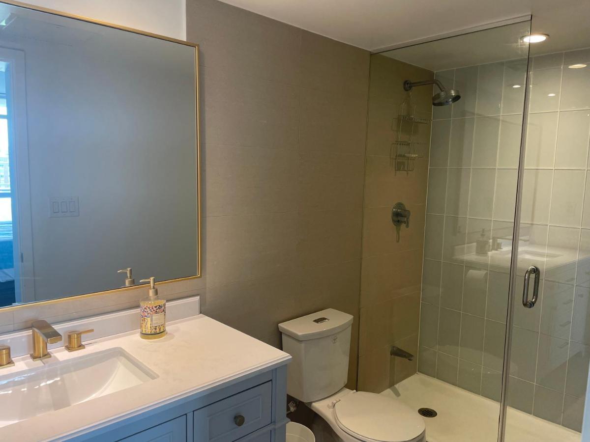 Three Br Condo Step To Cn Tower Rogers Center With Free Parking Τορόντο Εξωτερικό φωτογραφία